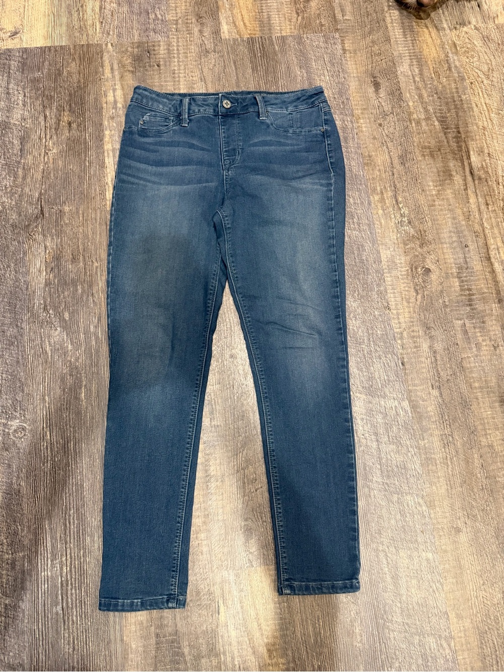 Laurie Felt Straight Leg Jeans in Dark Blue Wash